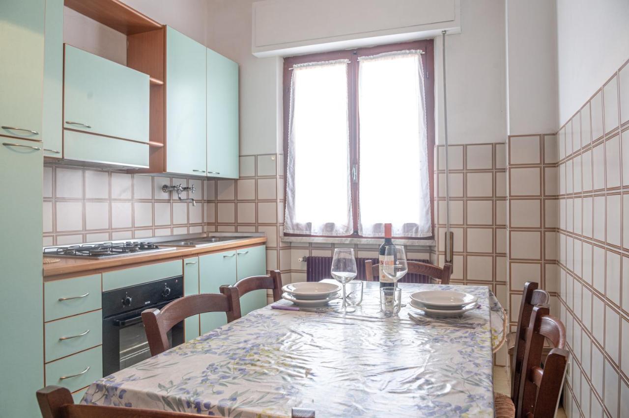 Iss Travel Apartments Casa Maria In Marina Di Massa Massa  Exteriér fotografie
